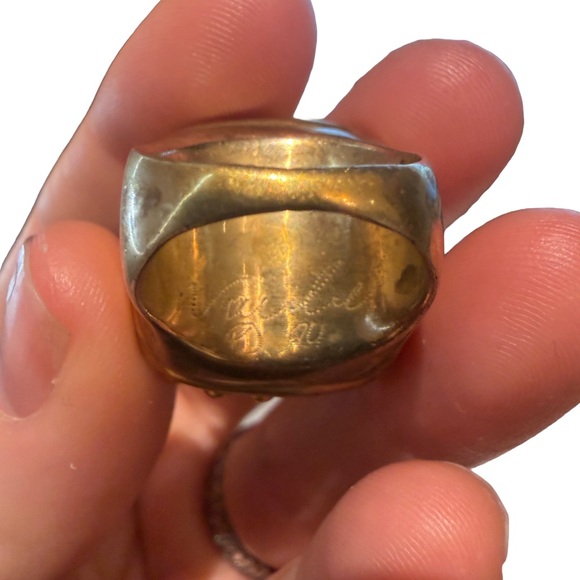 Vaubel Elegant Gold and Green Gemstone Cocktail Ring - Picture 4 of 5